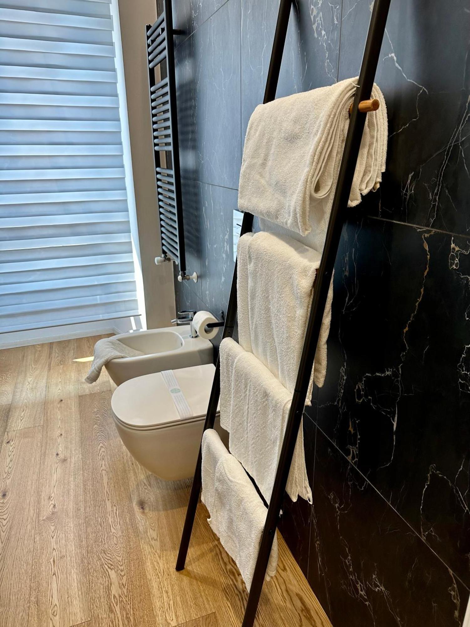 Lr Deluxe Apartments - Fondazione Prada - Metro M3 Milan Extérieur photo